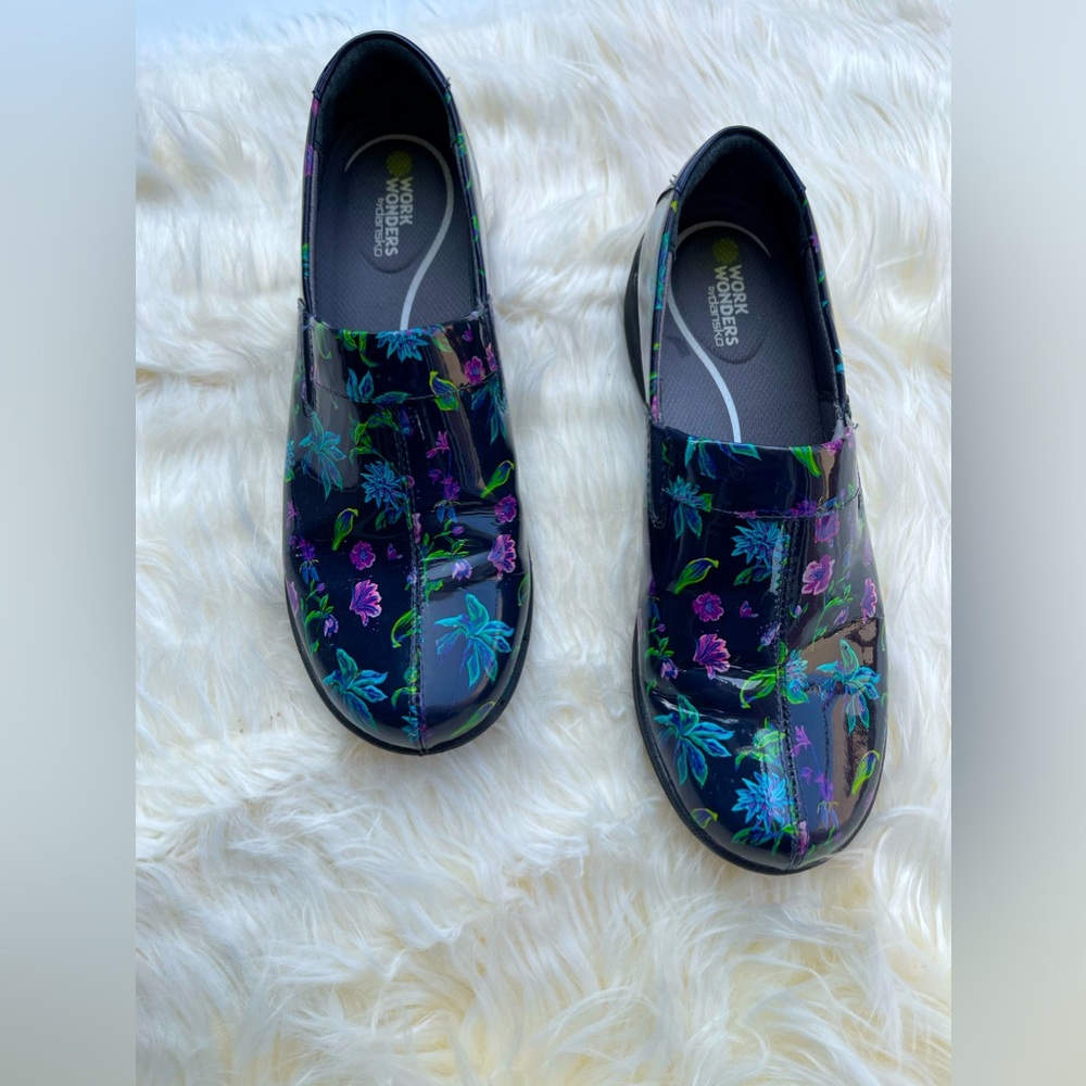 NEW Women’s Dansko Clogs, Botanical Patent, Size 39 - Picture 2 of 9